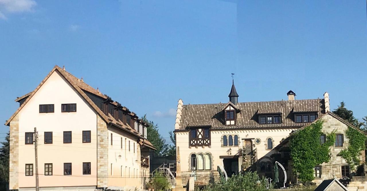 Fewo Gerichtsstube Im Rittergut Leppersdorf Bei Radeberg Fuer 6 Pers Wachau Eksteriør bilde